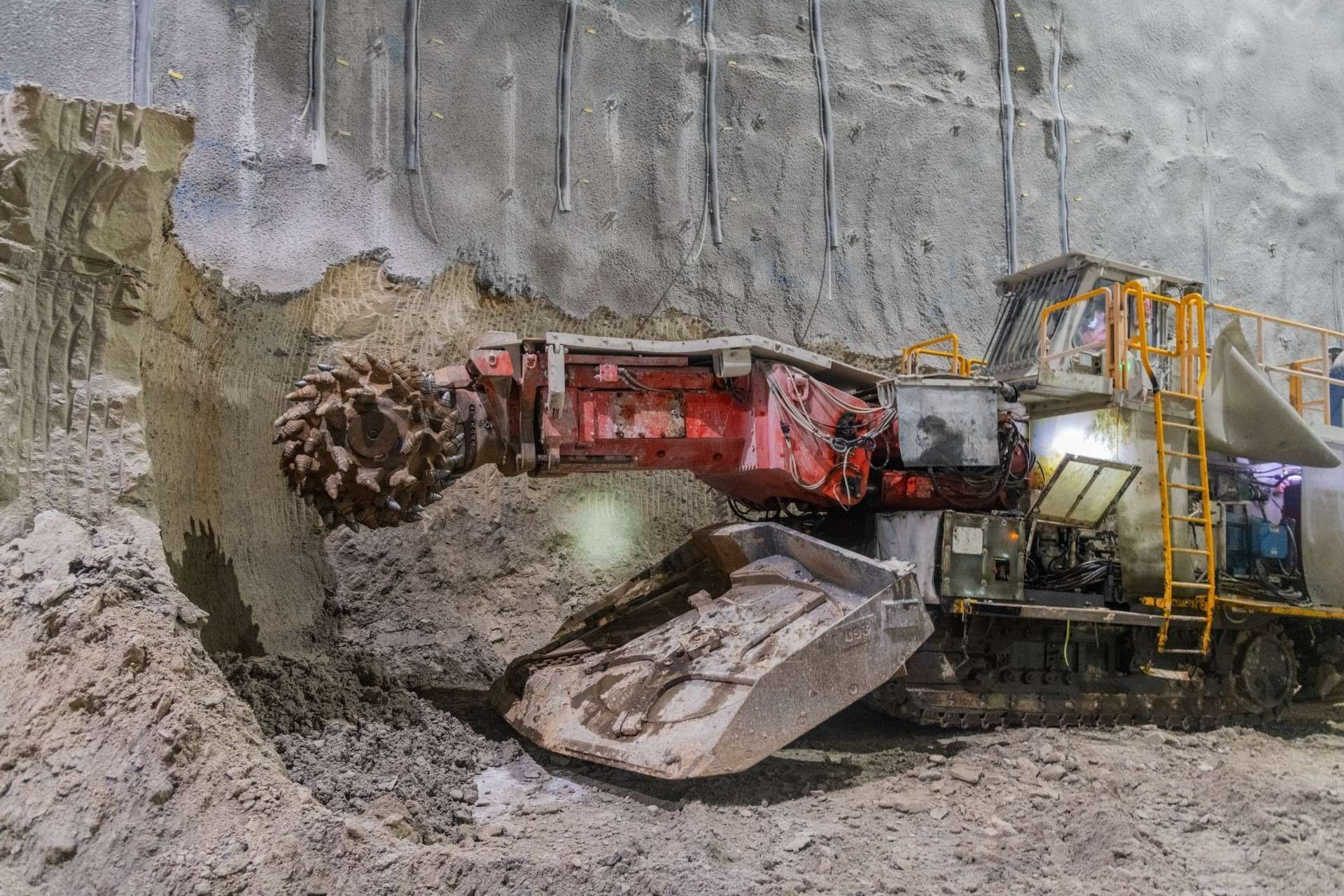 Western Harbour Tunnel Road Header