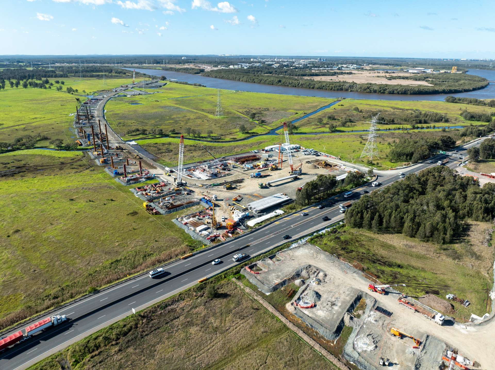 Revised construction option selected to build a viaduct over the Hunter River on M1 Pacific Motorway extension project news post thumbnail