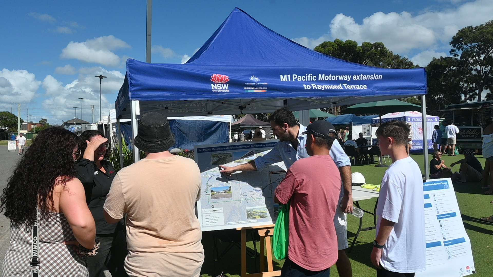M1 extension community team engages with stakeholders at Newcastle Farmer’s Markets news post thumbnail